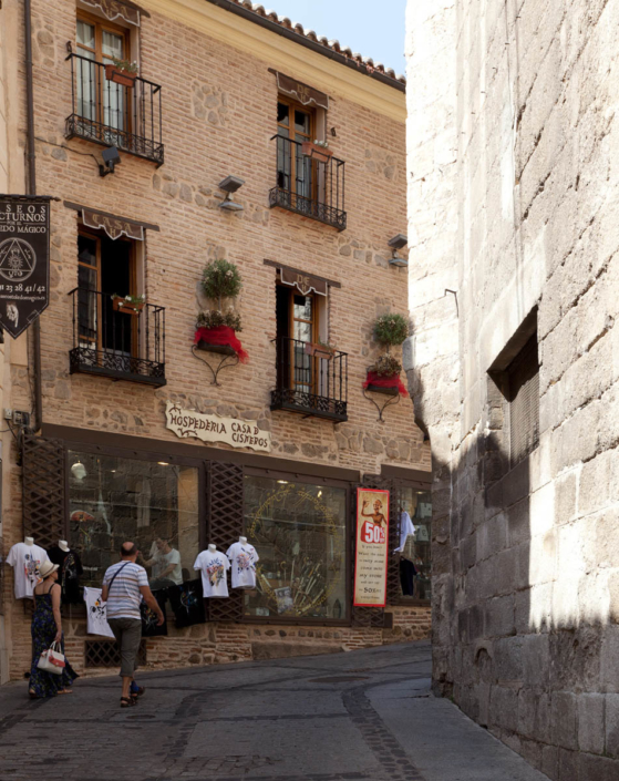 Alojamiento en el Casco de Toledo - Hospedería Casa de Cisneros
